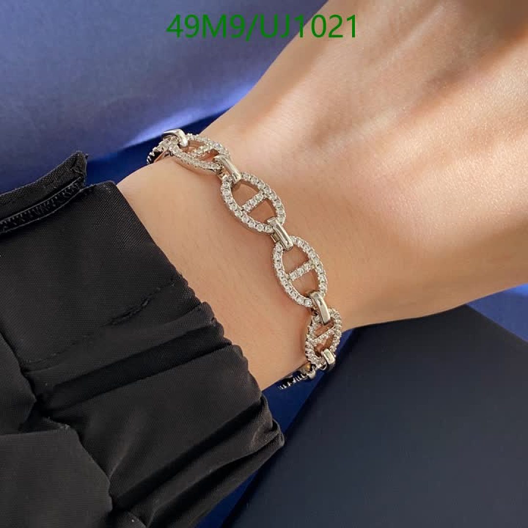 Apm-Jewelry Code: UJ1021 $: 49USD