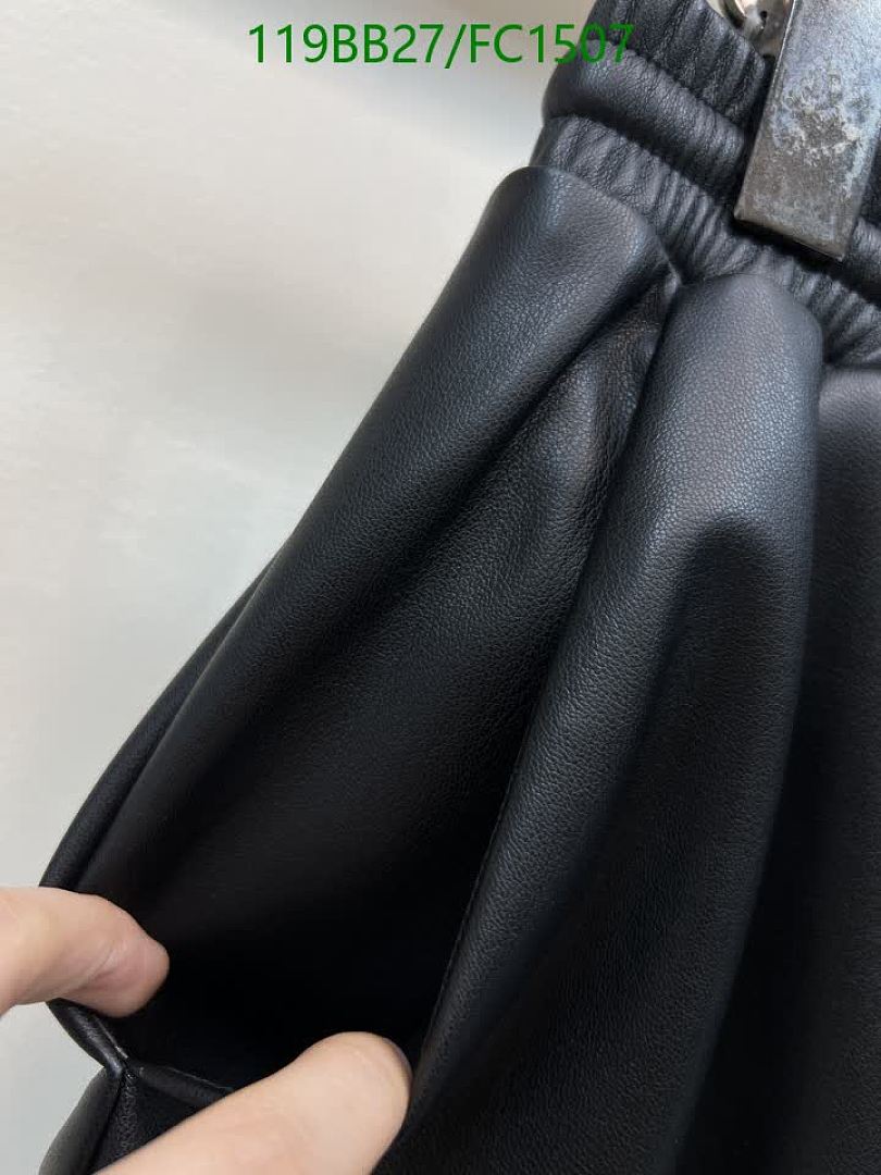 LV-Clothing Code: FC1507 $: 119USD