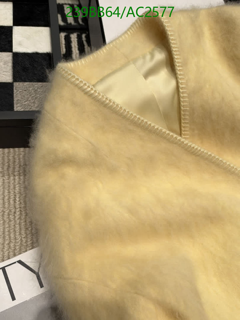 Chanel-Clothing Code: AC2577 $: 239USD