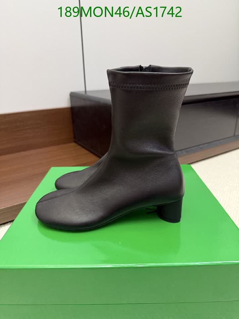BV-Women Shoes Code: AS1742 $: 189USD