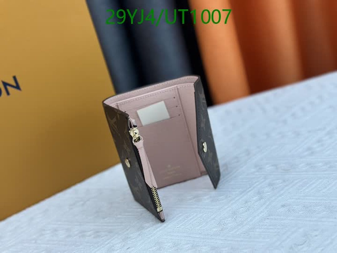 LV-Wallets-4A Quality Code: UT1007 $: 29USD