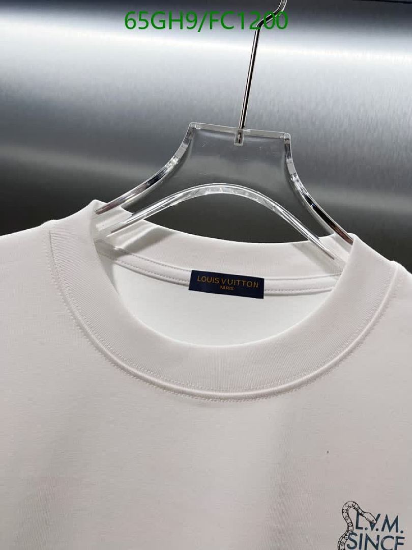 LV-Clothing Code: FC1200 $: 65USD