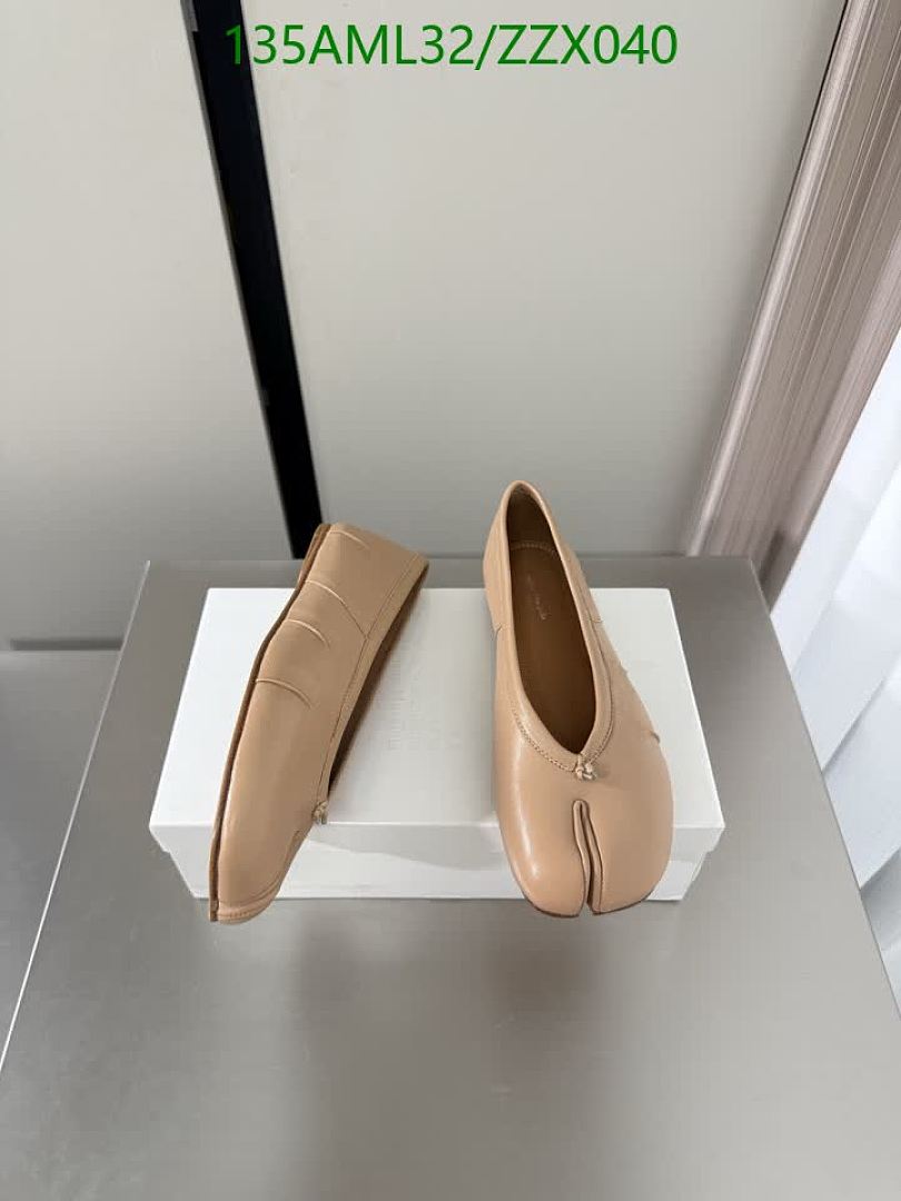 MM6-Women Shoes Code: ZZX040 $: 135USD