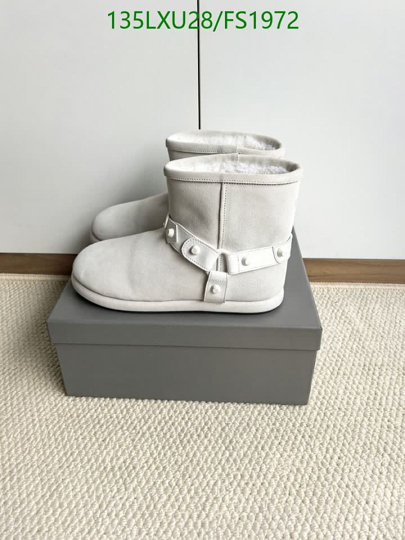 Balenciaga-Women Shoes Code: FS1972 $: 135USD