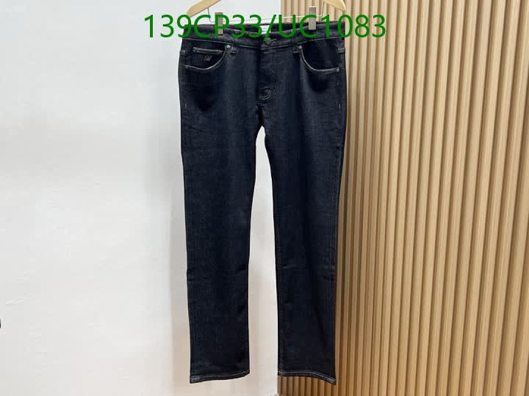 Burberry-Clothing Code: UC1083 $: 139USD