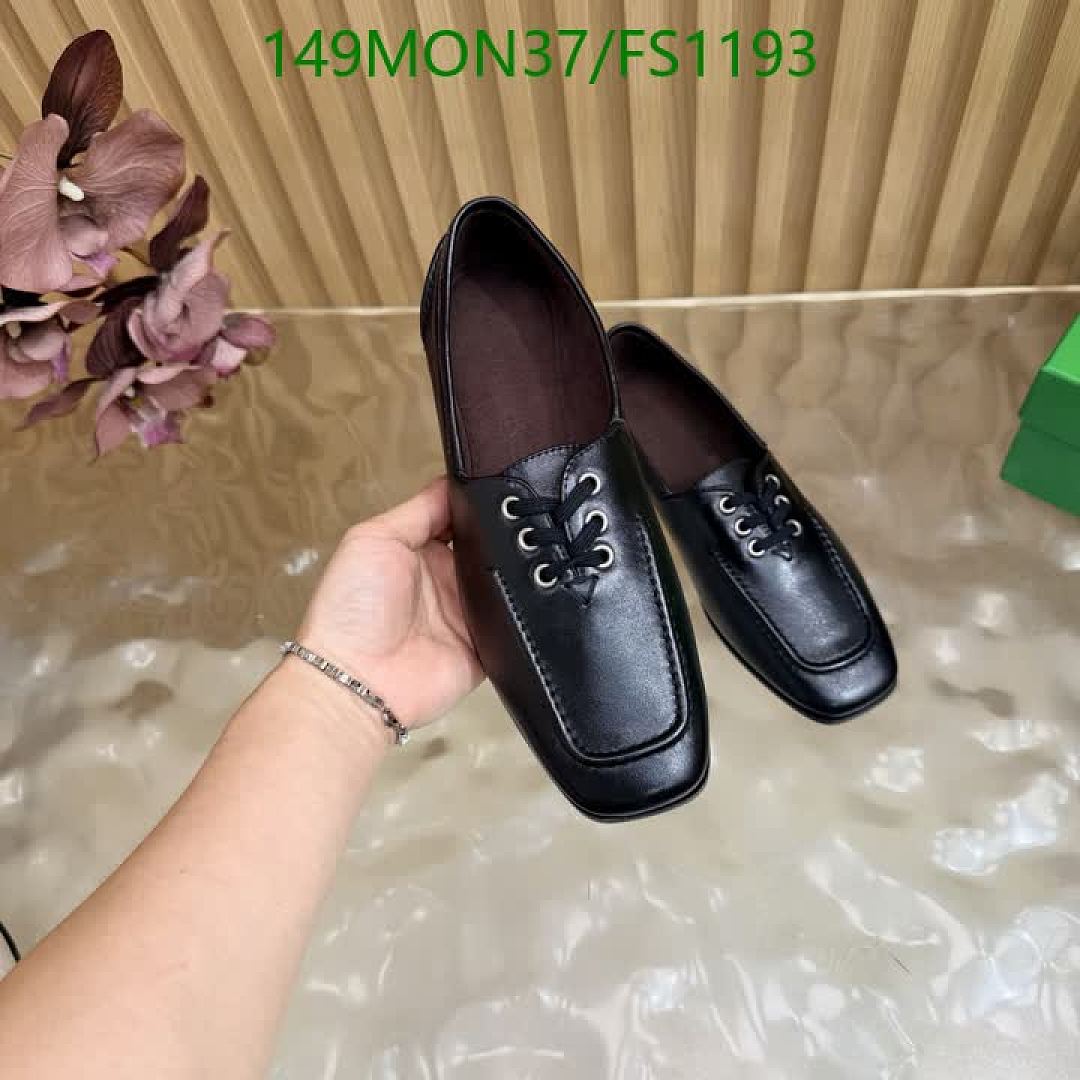 BV-Women Shoes Code: FS1193 $: 149USD