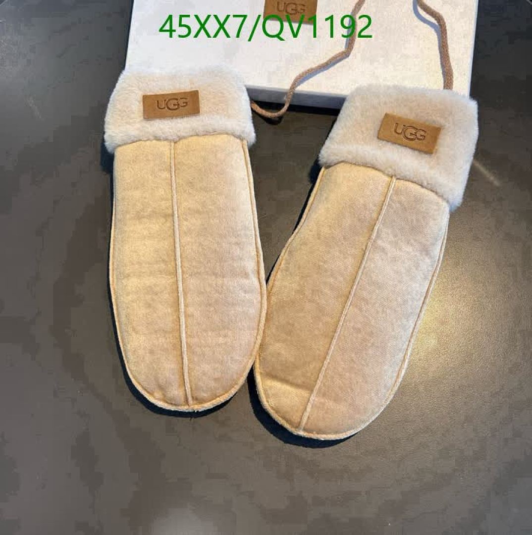 UGG-Gloves Code: QV1192 $: 45USD