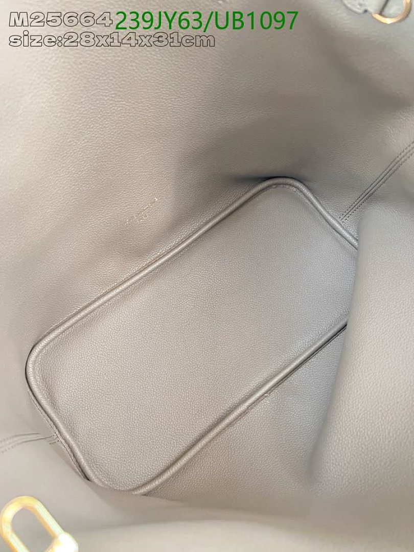 LV-BagsMirror Quality Code: UB1097 $: 239USD