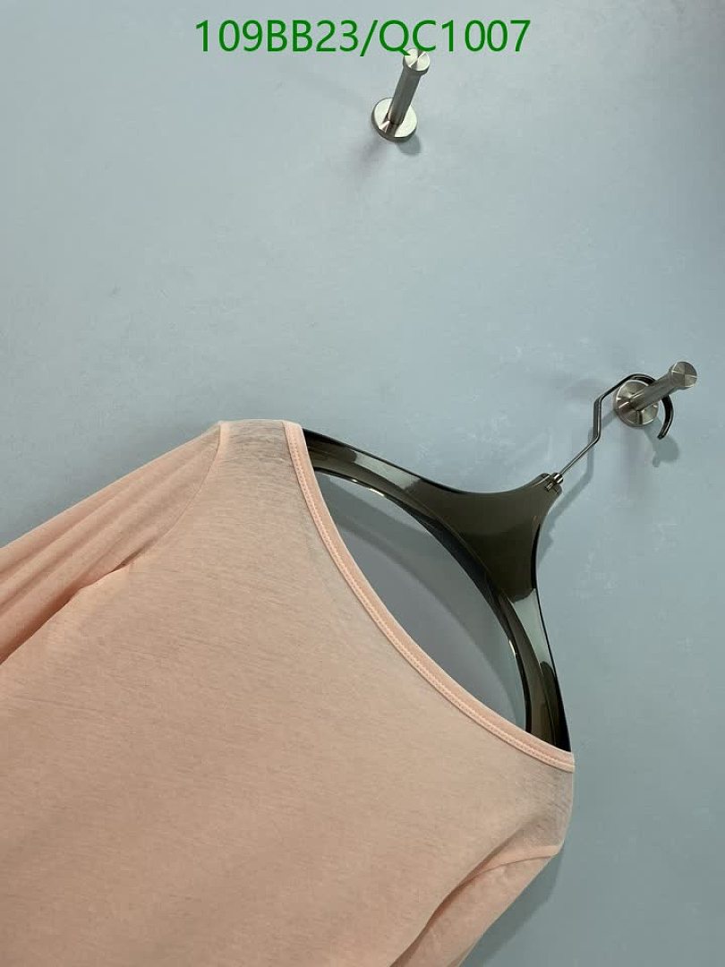 Ami-Clothing Code: QC1007 $: 109USD