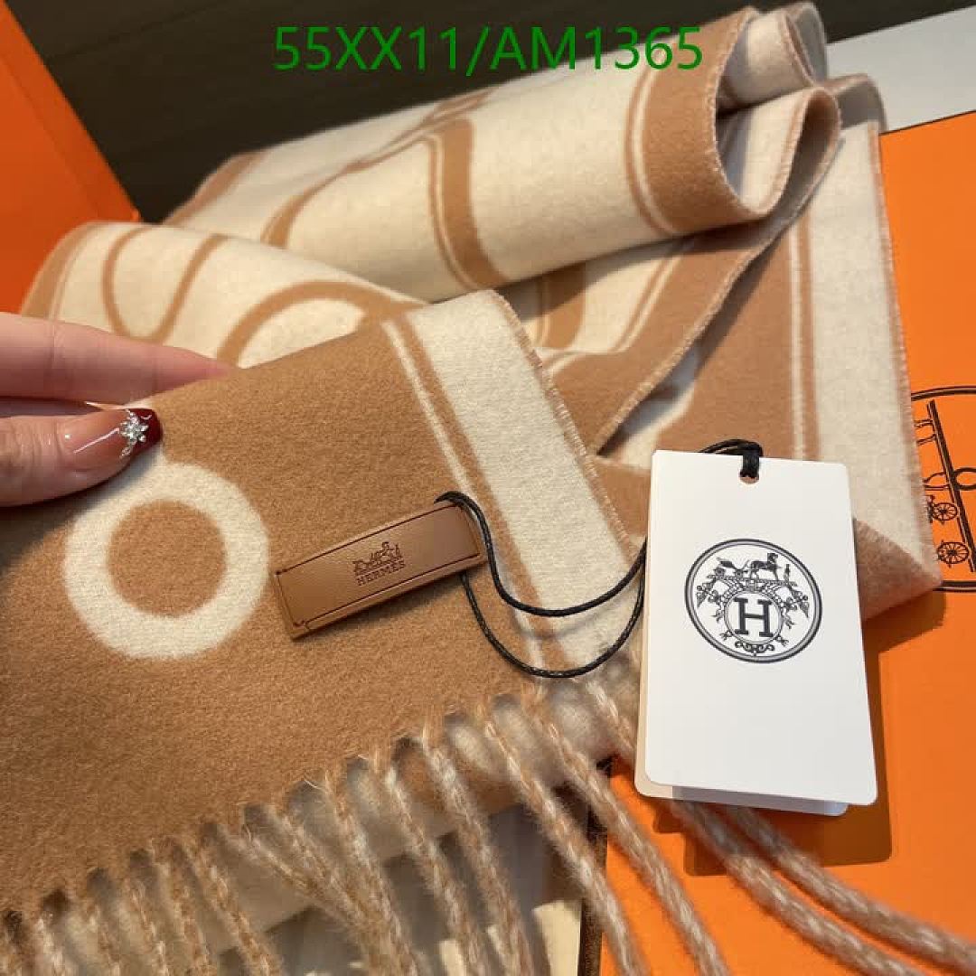 Hermes-Scarves Code: AM1365 $: 55USD