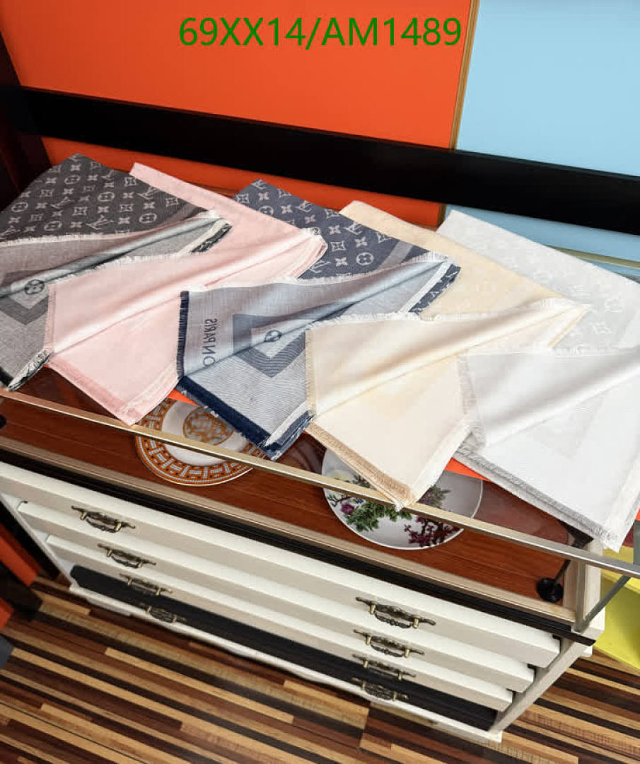 LV-Scarves Code: AM1489 $: 69USD