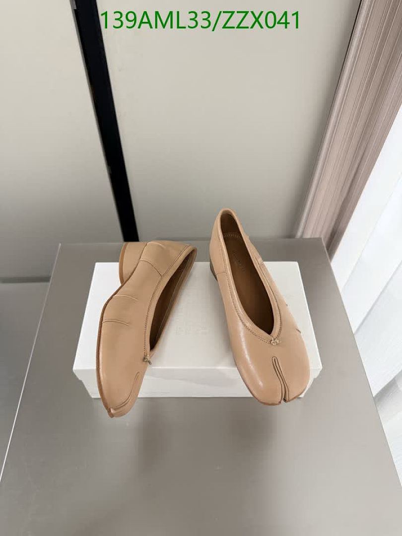 MM6-Women Shoes Code: ZZX041 $: 139USD
