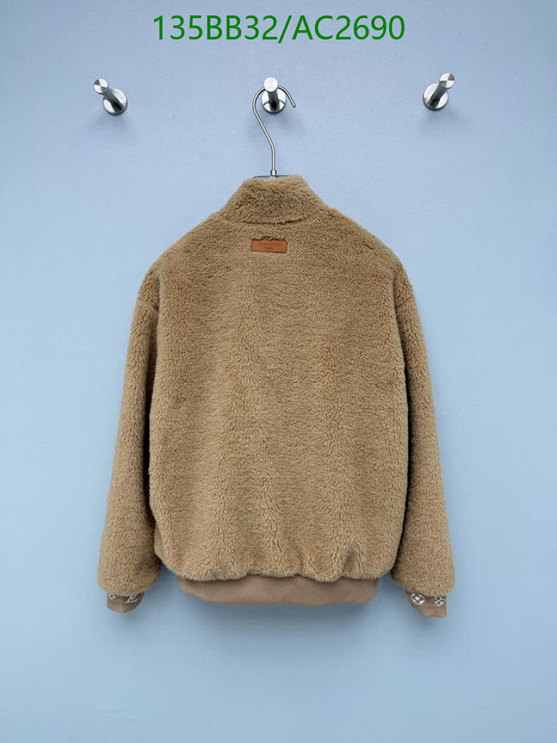 LV-Clothing Code: AC2690 $: 135USD