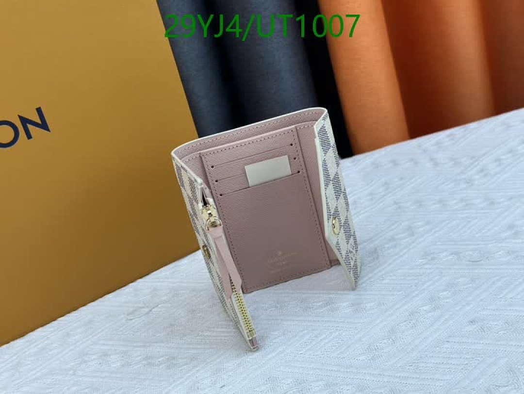 LV-Wallets-4A Quality Code: UT1007 $: 29USD