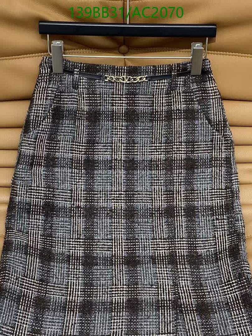 Valentino-Clothing Code: AC2070 $: 139USD