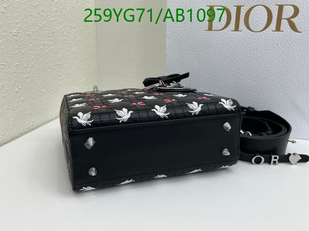 Dior-BagsMirror Quality Code: AB1097 $: 259USD