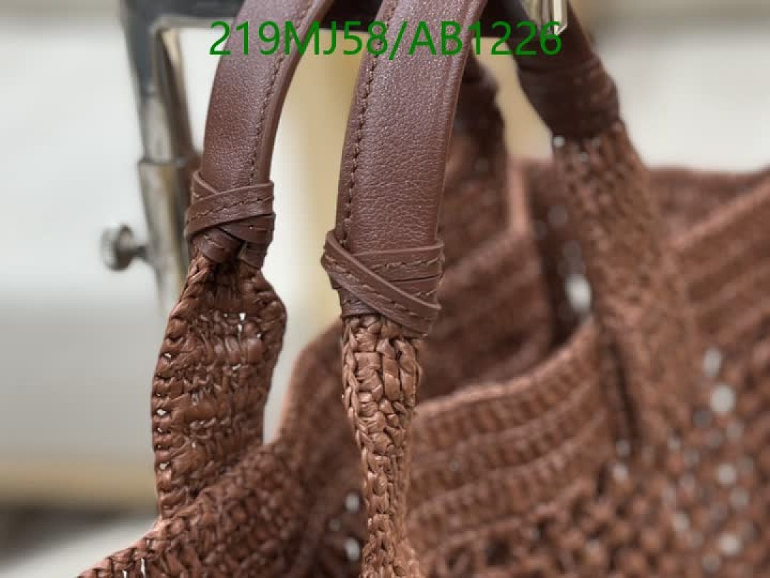 Chloe-BagsMirror Quality Code: AB1226 $: 219USD