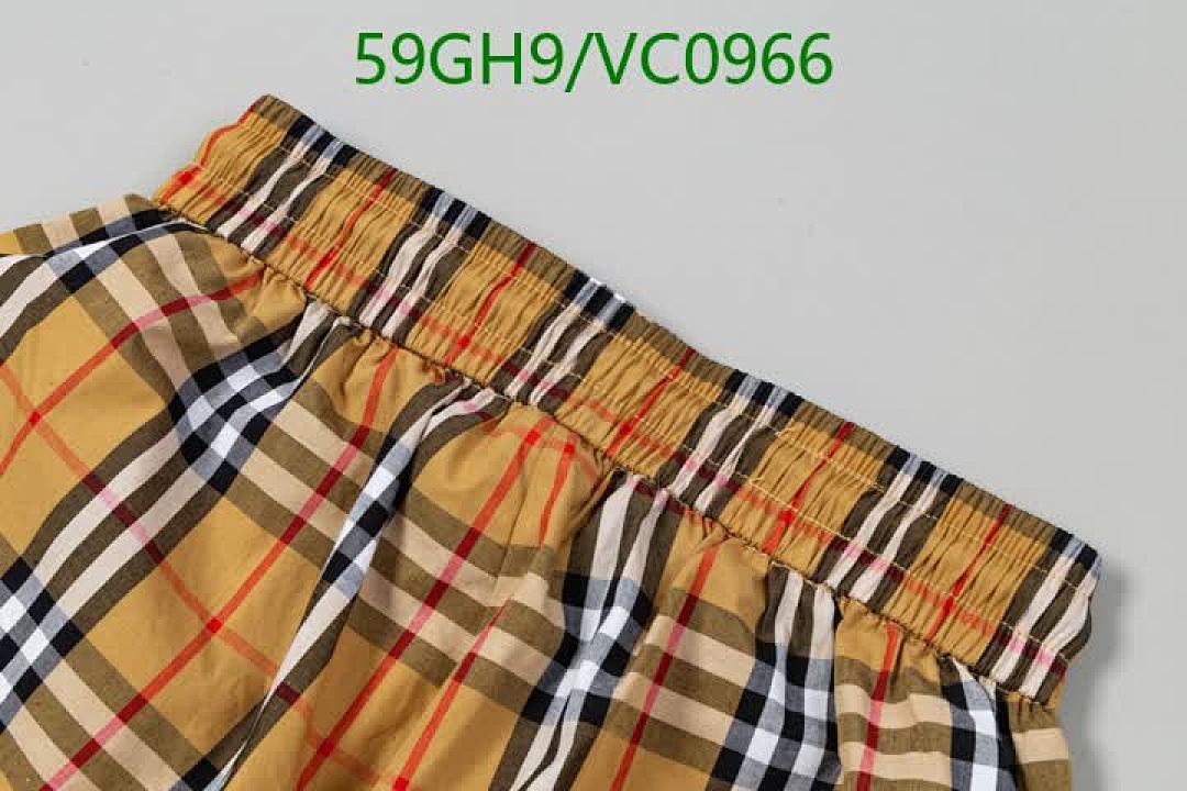 Burberry-Clothing Code: VC0966 $: 59USD
