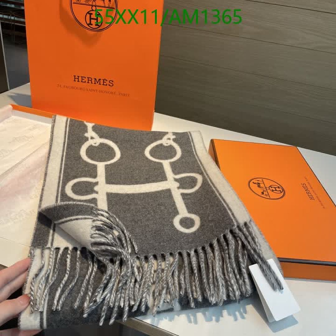 Hermes-Scarves Code: AM1365 $: 55USD