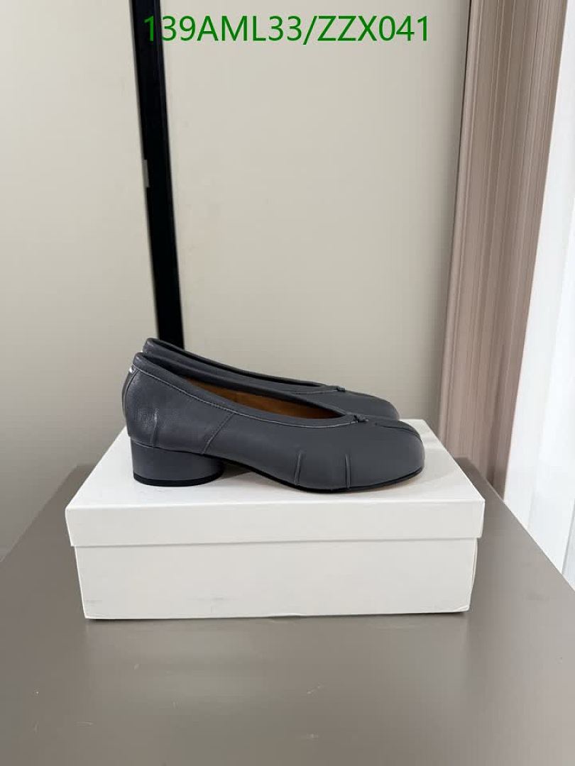 MM6-Women Shoes Code: ZZX041 $: 139USD