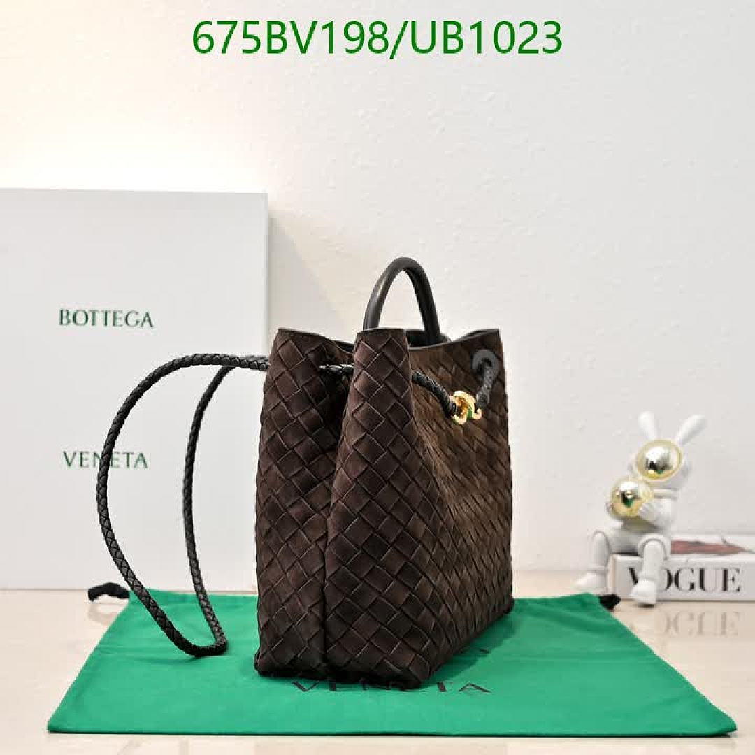 BV-BagsMirror Quality Code: UB1023 $: 675USD
