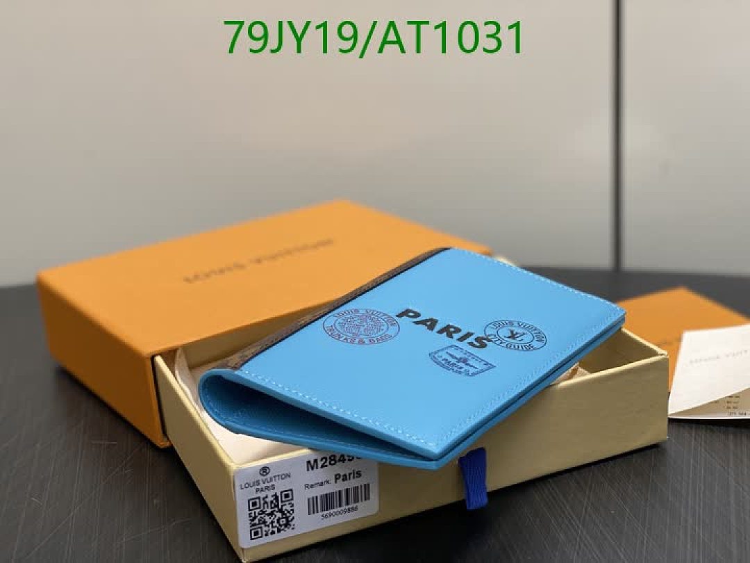 LV-WalletsMirror Quality Code: AT1031 $: 79USD