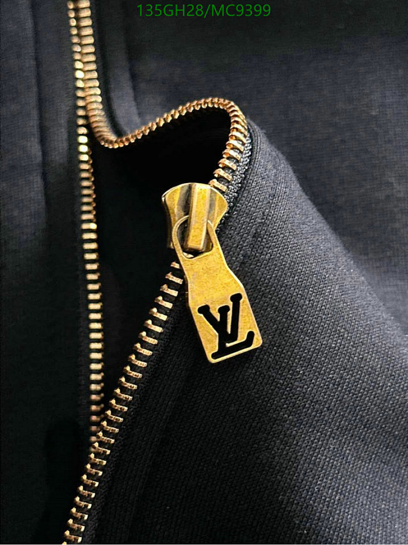 LV-Clothing Code: MC9399 $: 135USD