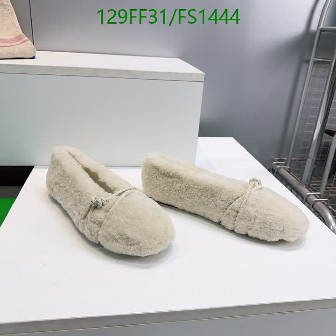 BV-Women Shoes Code: FS1444 $: 129USD