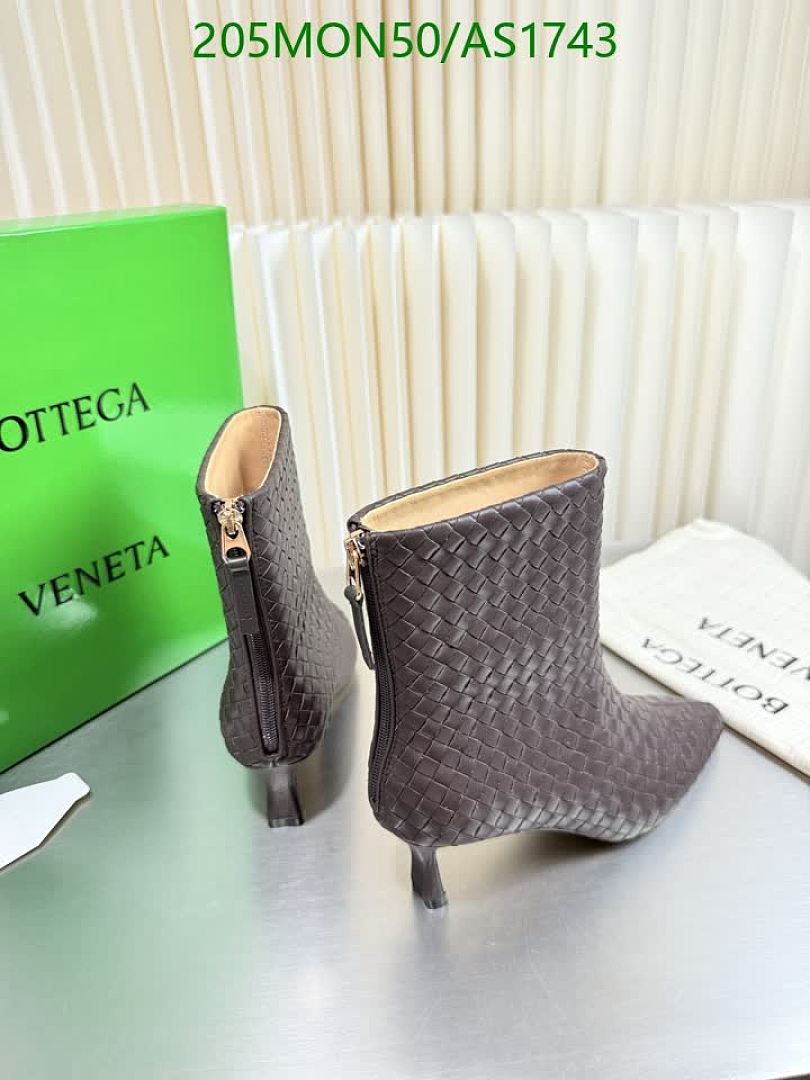 BV-Women Shoes Code: AS1743 $: 205USD