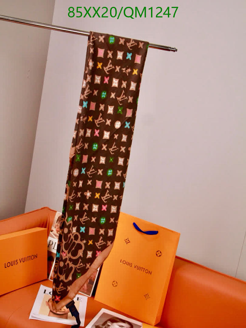 LV-Scarves Code: QM1247 $: 85USD