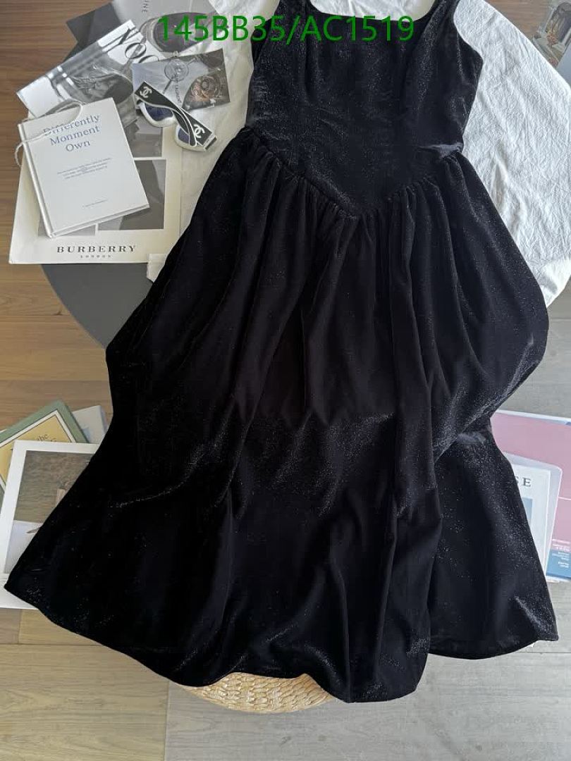 Burberry-Clothing Code: AC1519 $: 145USD