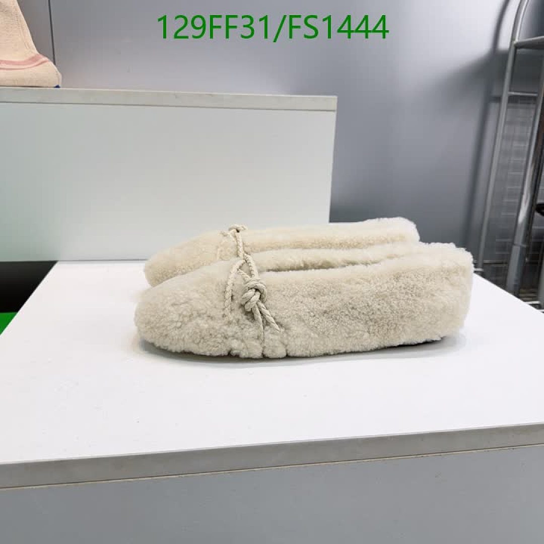 BV-Women Shoes Code: FS1444 $: 129USD