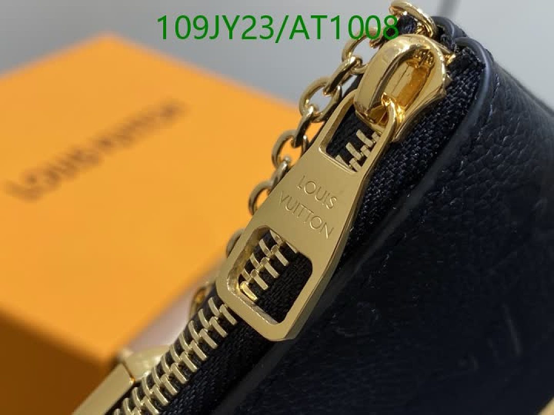 LV-WalletsMirror Quality Code: AT1008 $: 109USD