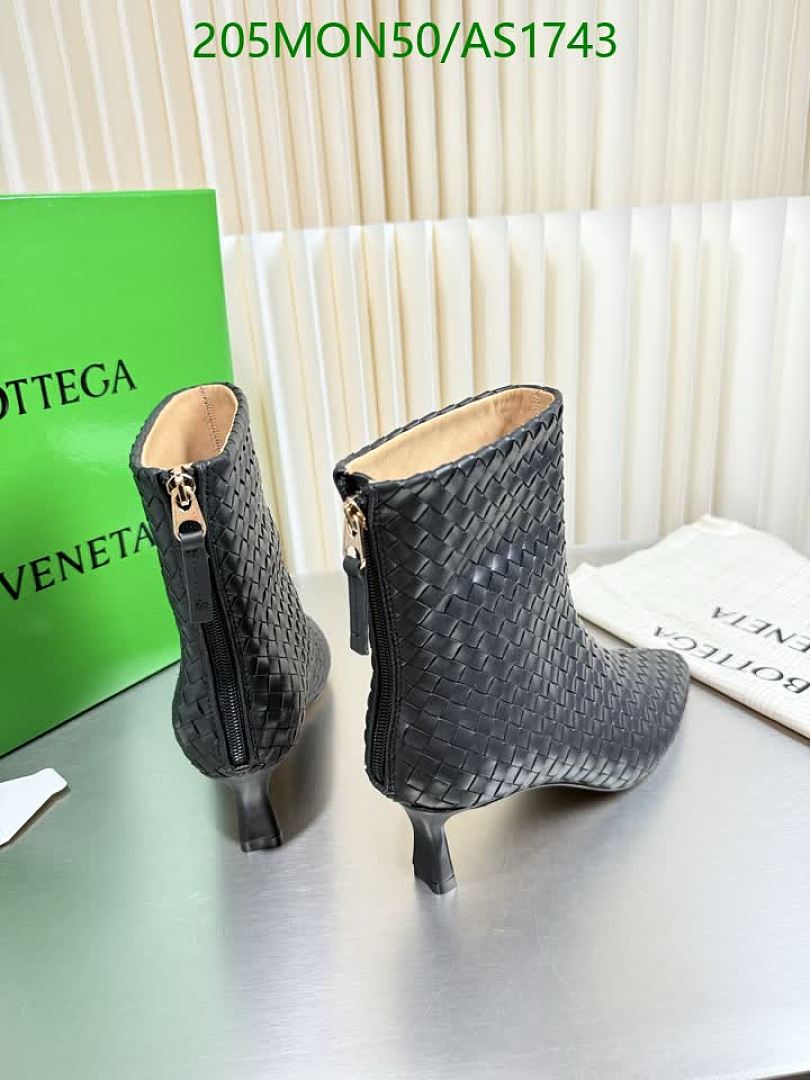 BV-Women Shoes Code: AS1743 $: 205USD