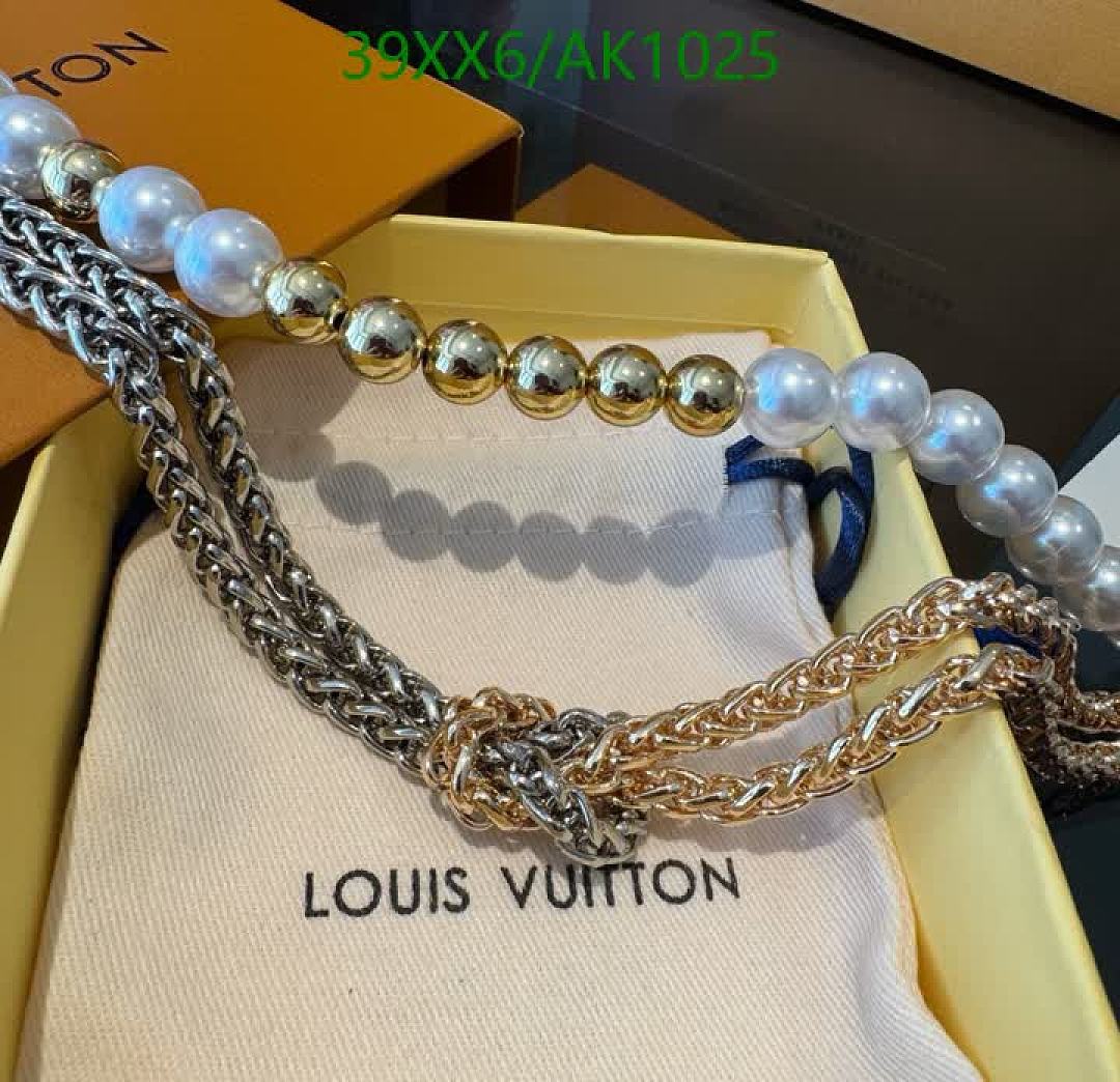 LV-Keychains & Charms Code: AK1025 $: 39USD
