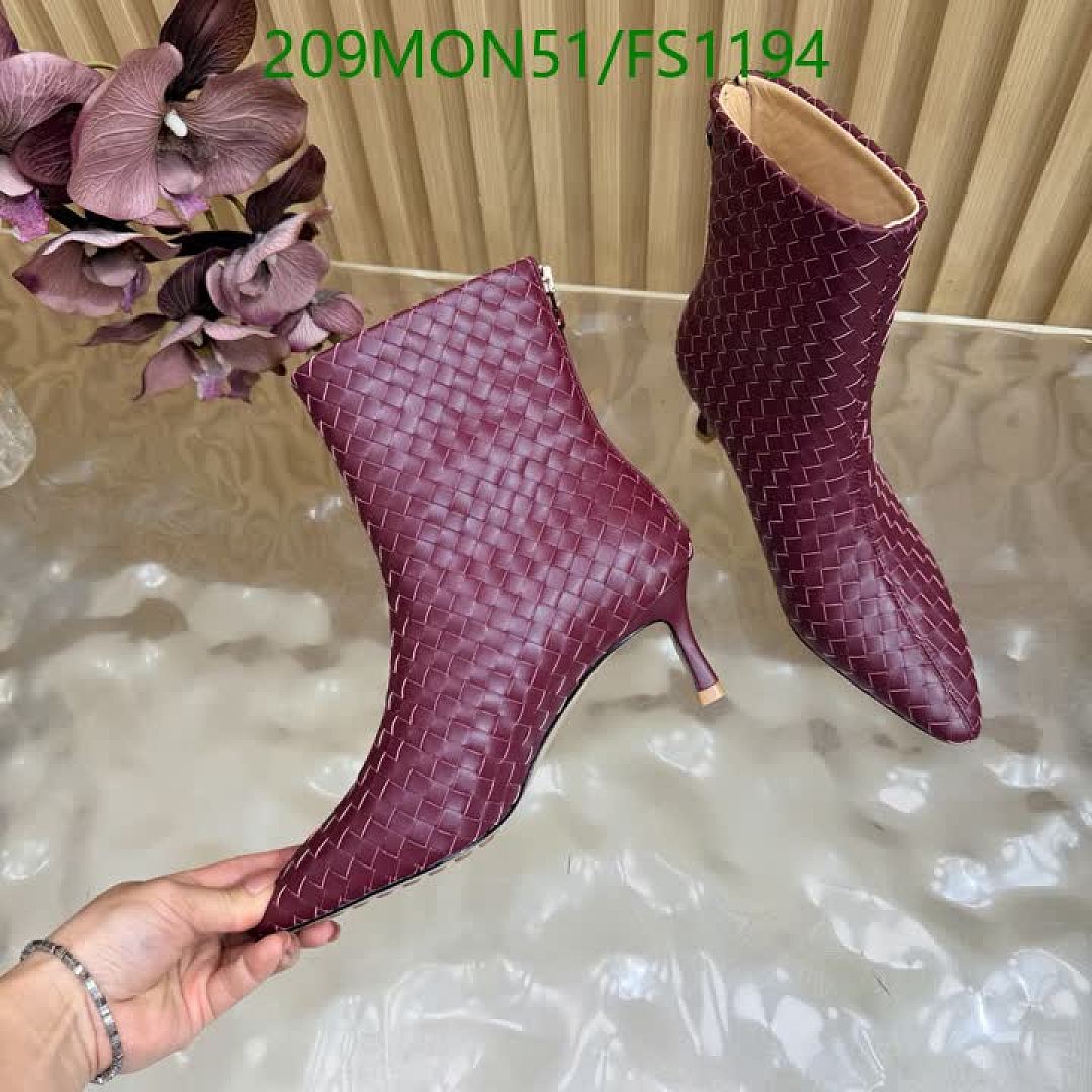 BV-Women Shoes Code: FS1194 $: 209USD