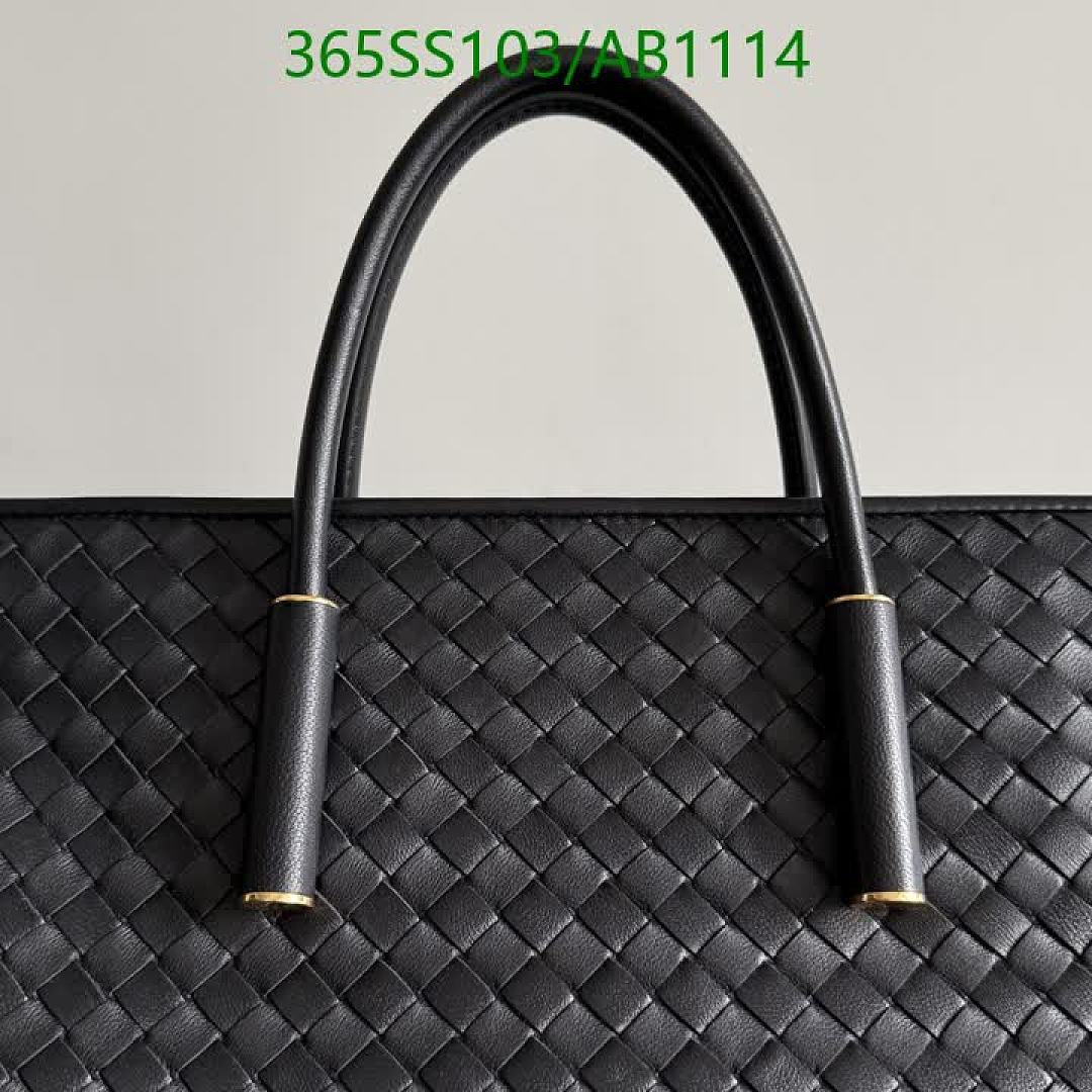 BV-BagsMirror Quality Code: AB1114 $: 365USD