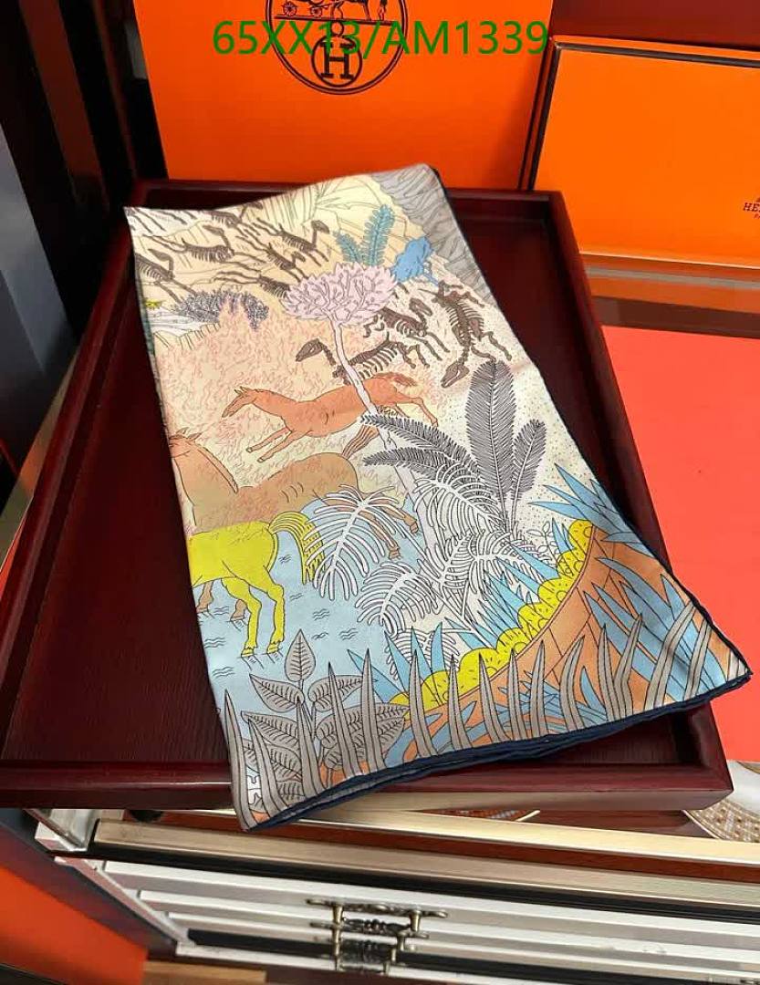 Hermes-Scarves Code: AM1339 $: 65USD