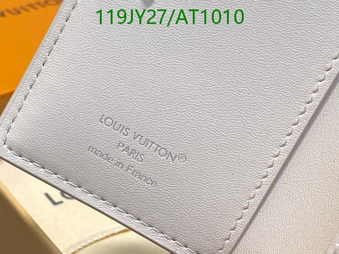 LV-WalletsMirror Quality Code: AT1010 $: 119USD