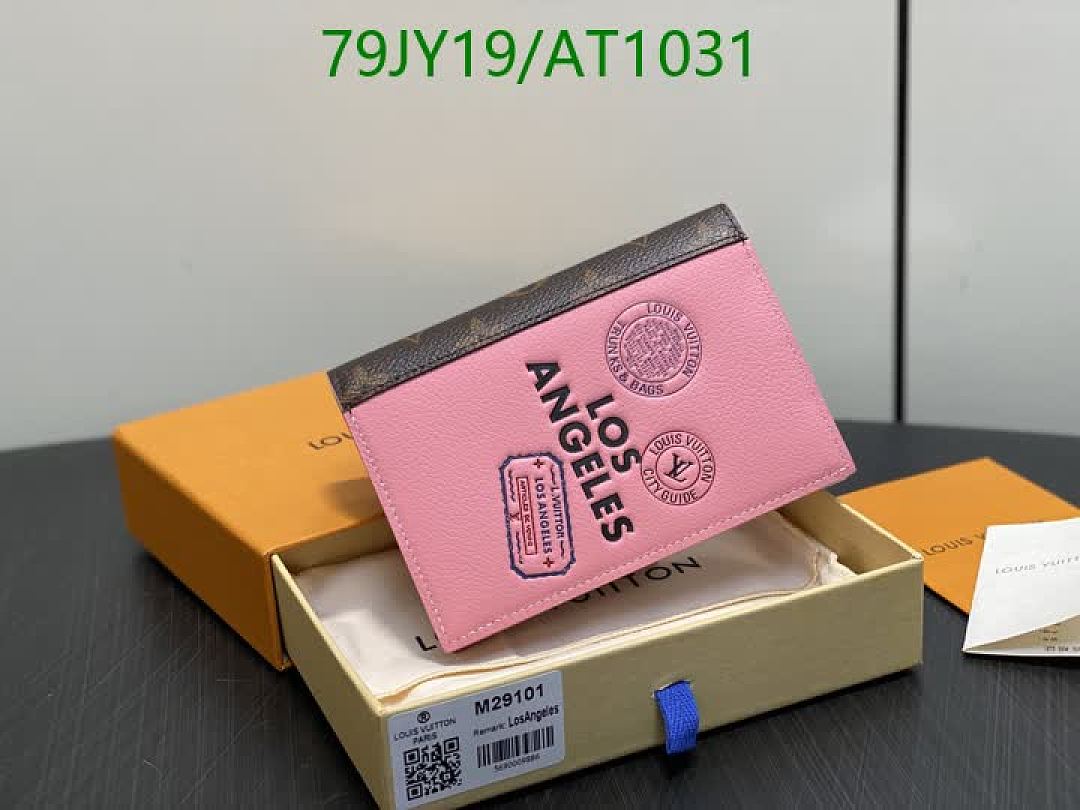 LV-WalletsMirror Quality Code: AT1031 $: 79USD