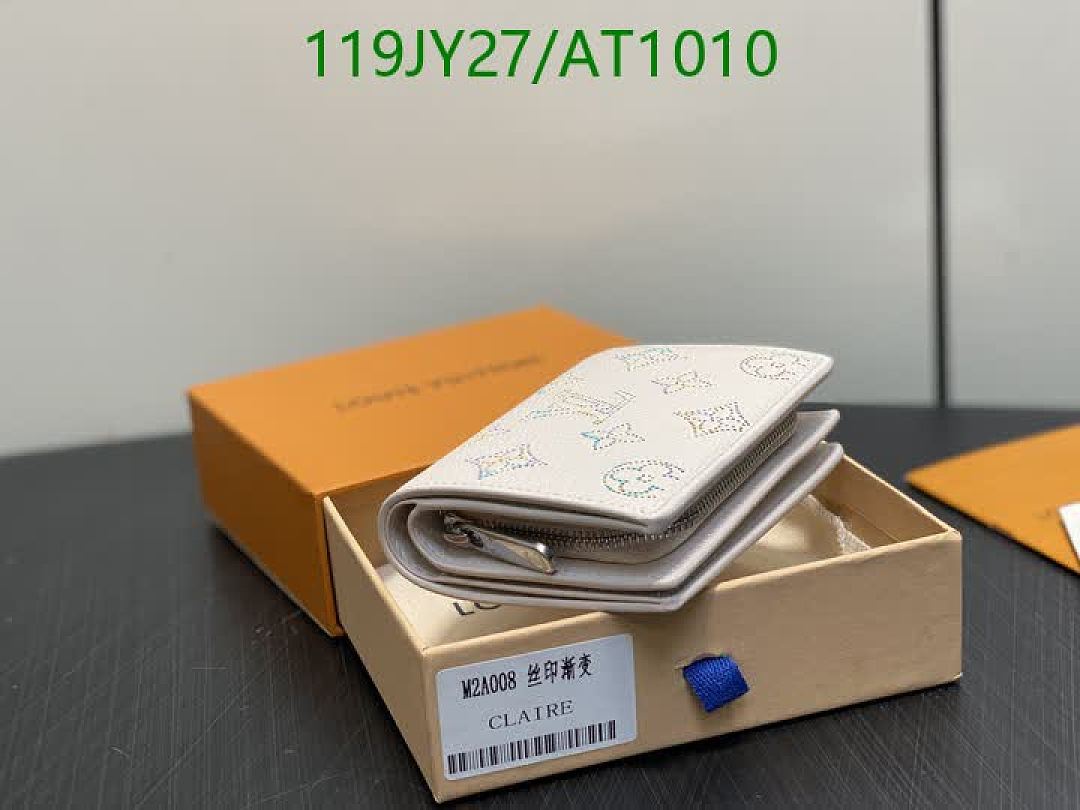 LV-WalletsMirror Quality Code: AT1010 $: 119USD