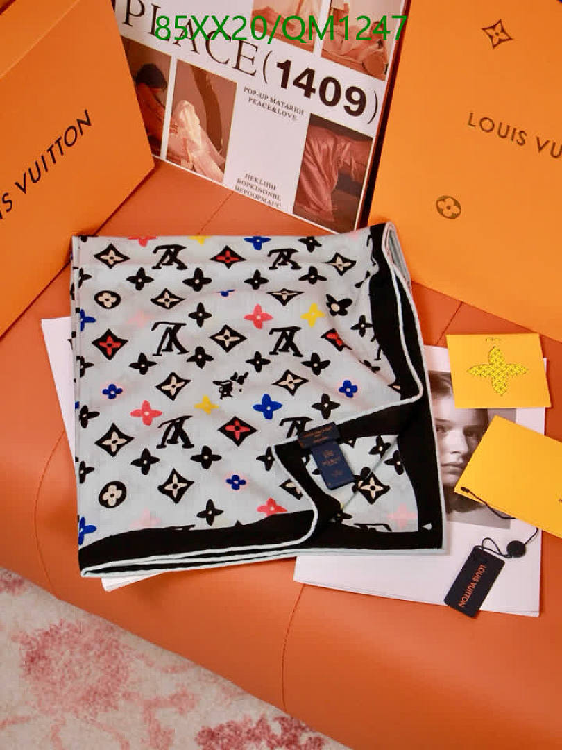 LV-Scarves Code: QM1247 $: 85USD
