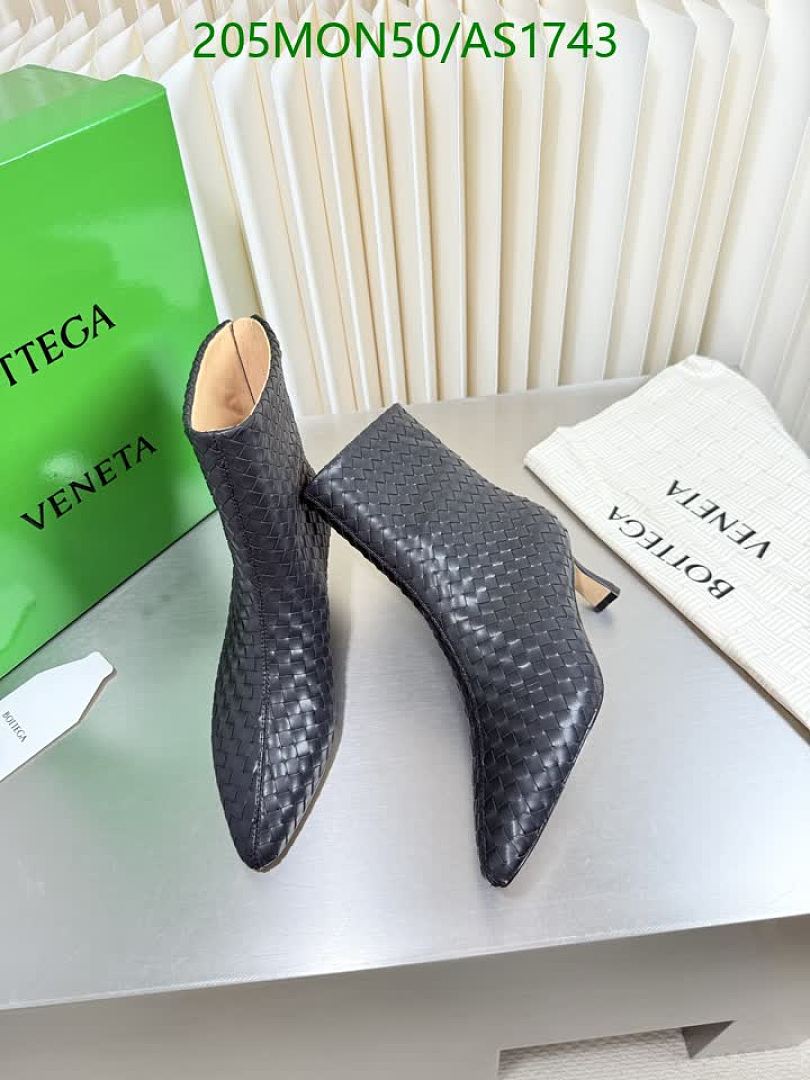 BV-Women Shoes Code: AS1743 $: 205USD