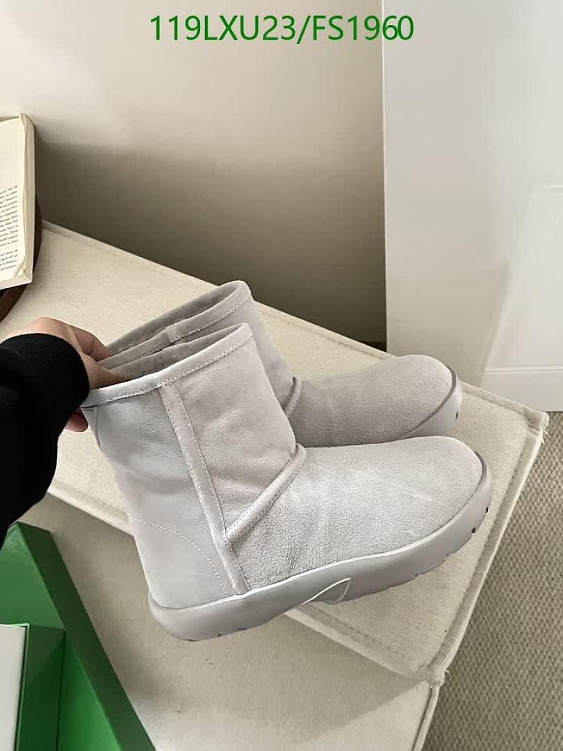 BV-Women Shoes Code: FS1960 $: 119USD