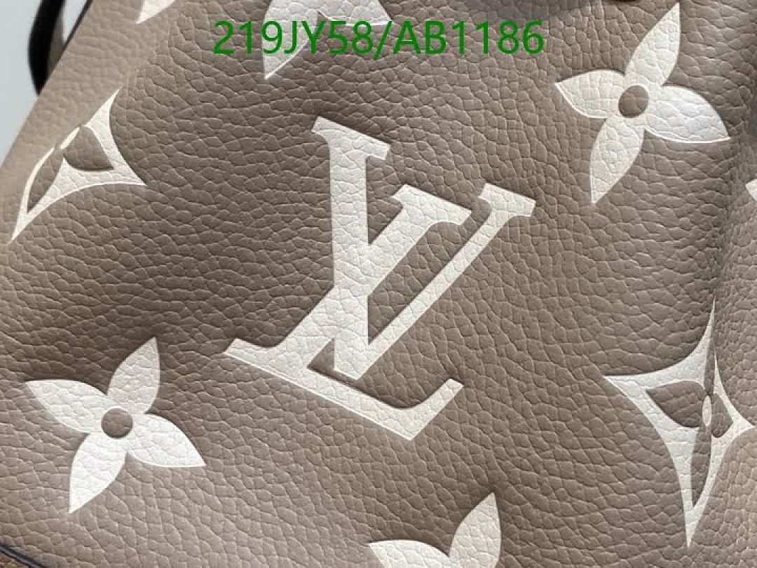 LV-BagsMirror Quality Code: AB1186 $: 219USD