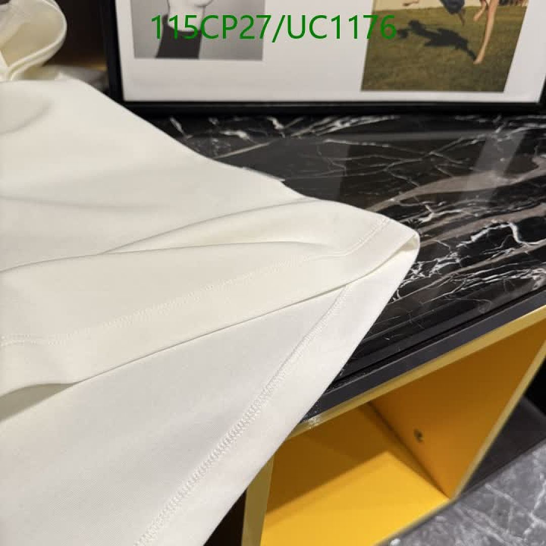 Moncler-Clothing Code: UC1176 $: 115USD