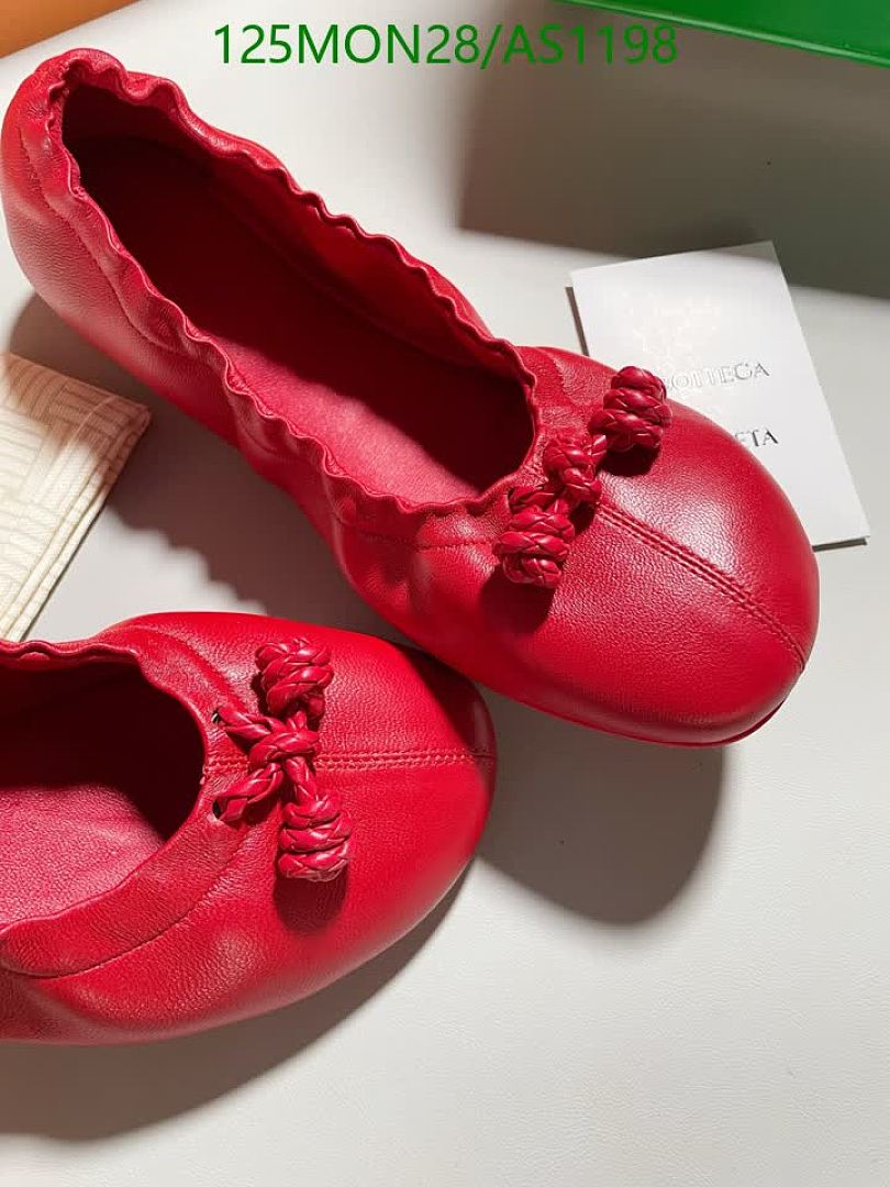 BV-Women Shoes Code: AS1198 $: 125USD