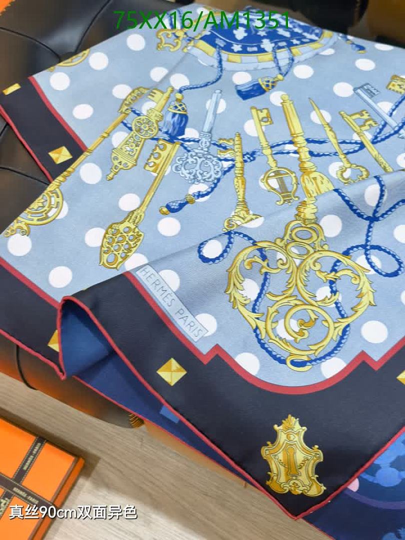 Hermes-Scarves Code: AM1351 $: 75USD