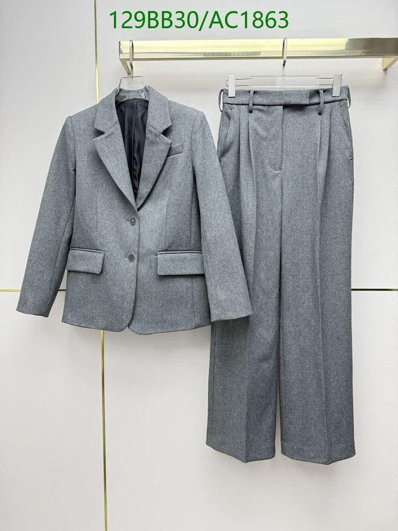LV-Clothing Code: AC1863 $: 129USD