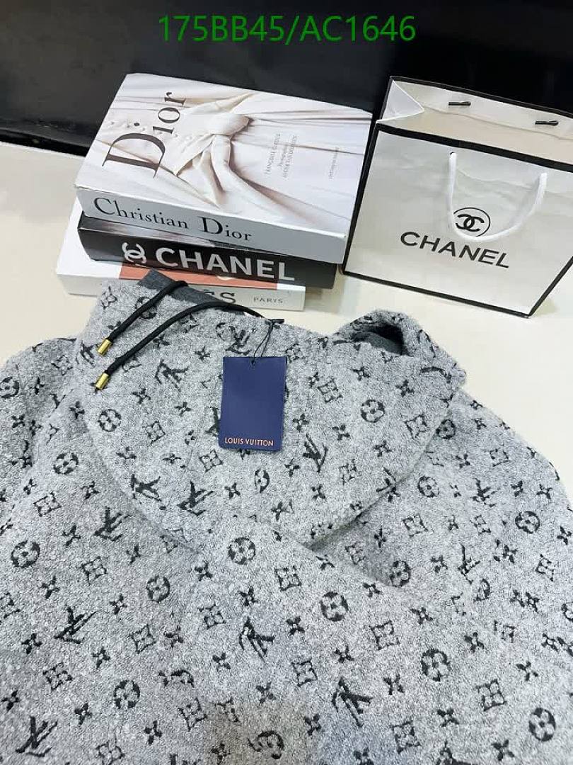 LV-Clothing Code: AC1646 $: 175USD
